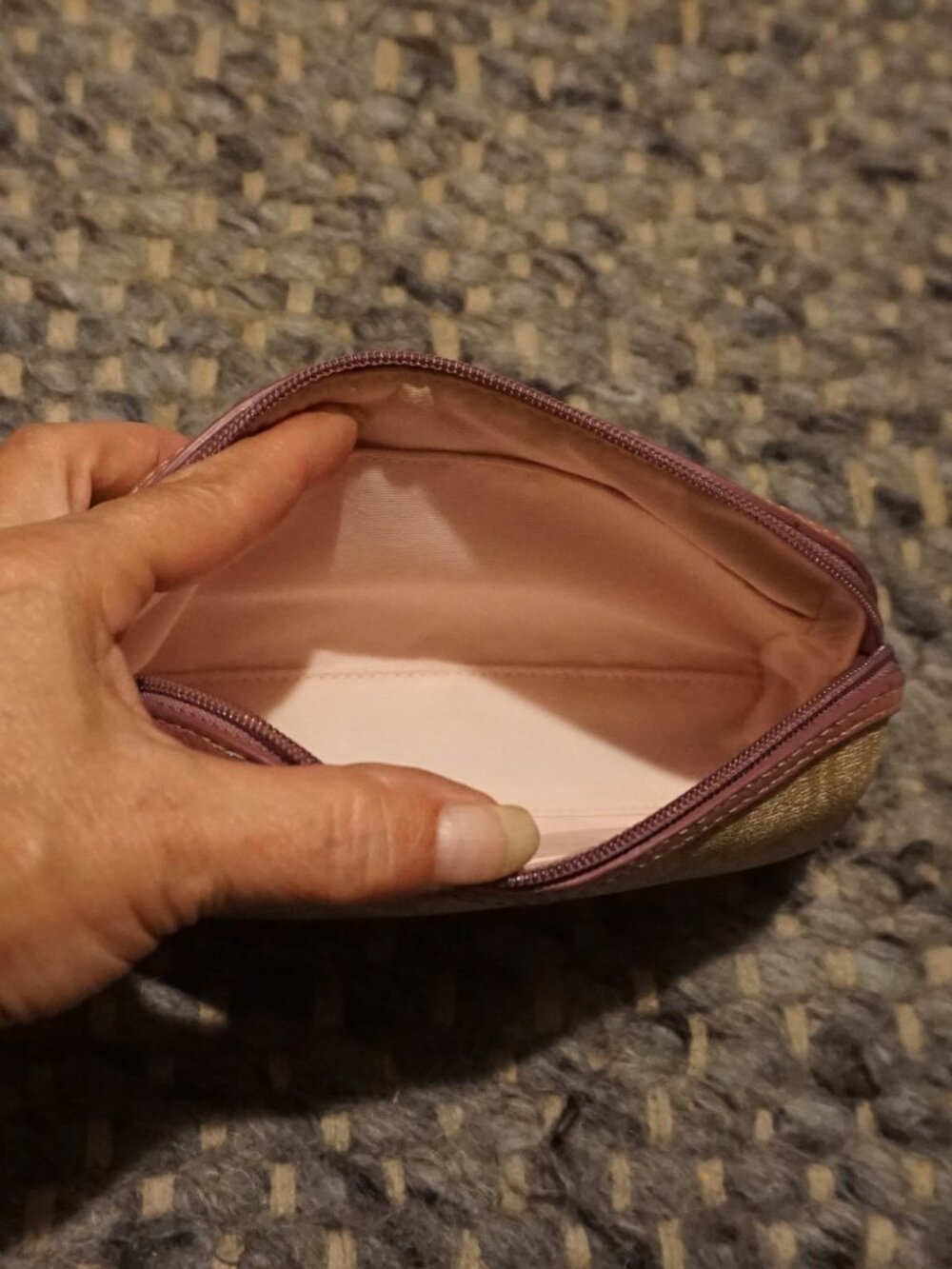 Coach Cosmetic bag - Picture 4 of 4